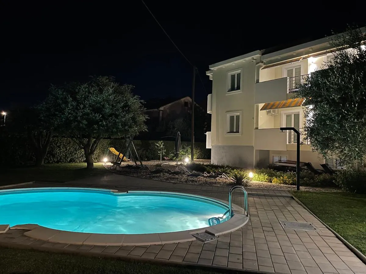 Sunny Apartments Zaton  Croatia