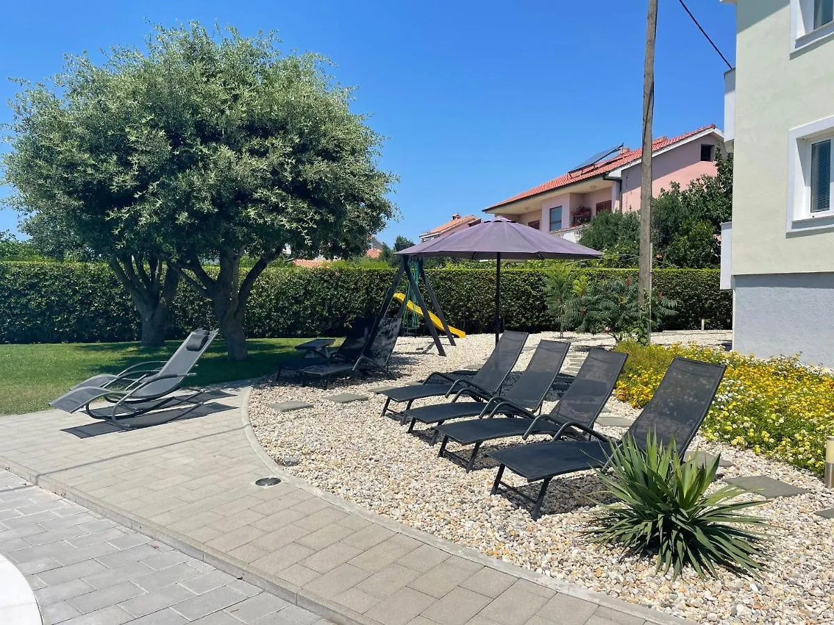 Sunny Apartments Zaton  Croatia