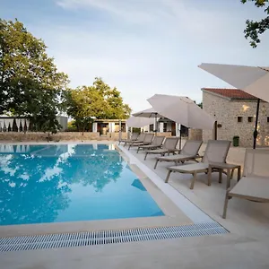  Camping Dionis